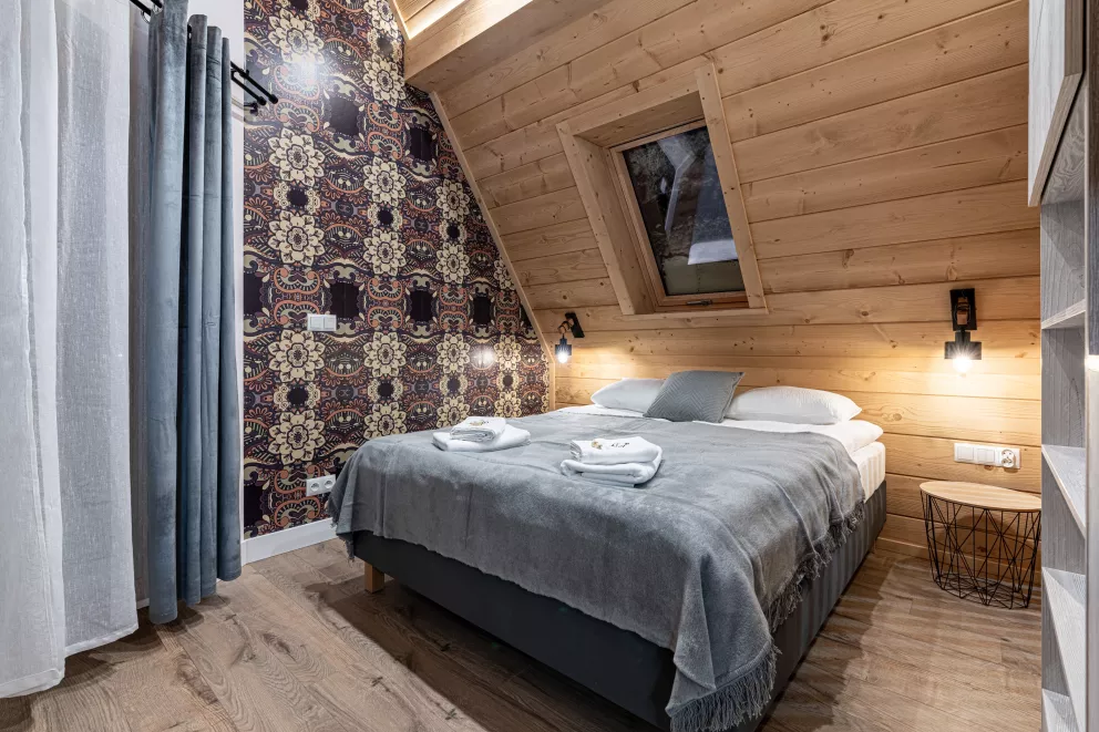 Apartament z antresolą, sypialnią oraz balkonem nr 11