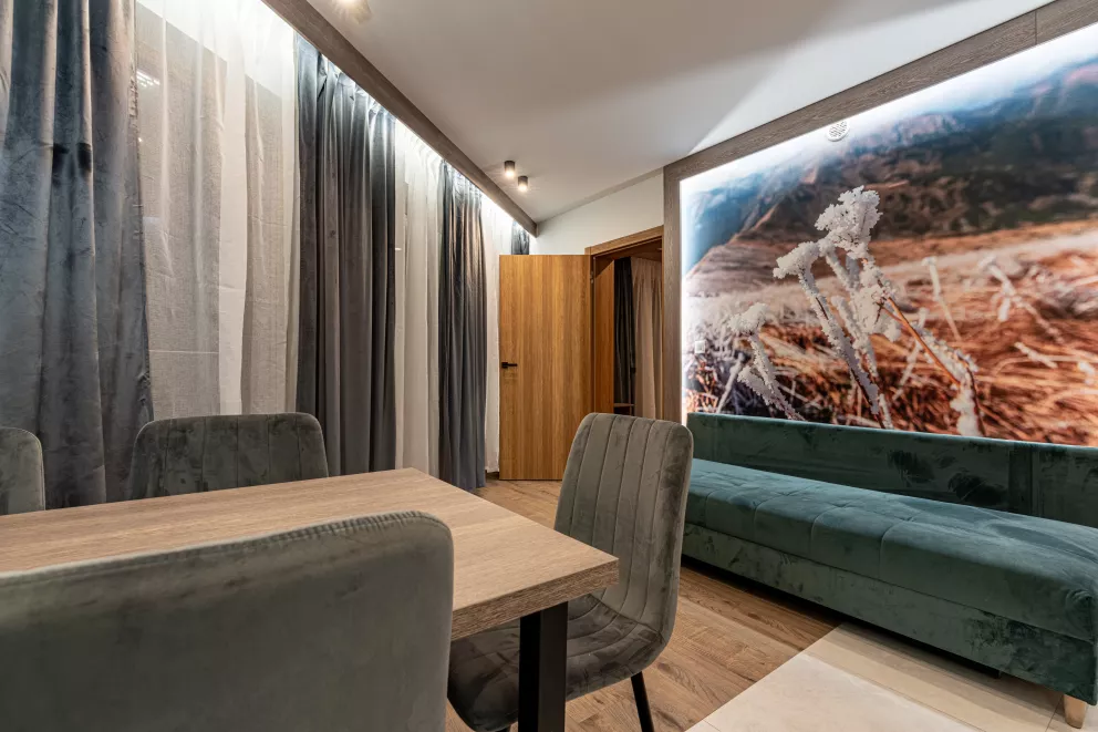 Apartament typu deluxe z dwoma sypialniami i balkonem nr.9