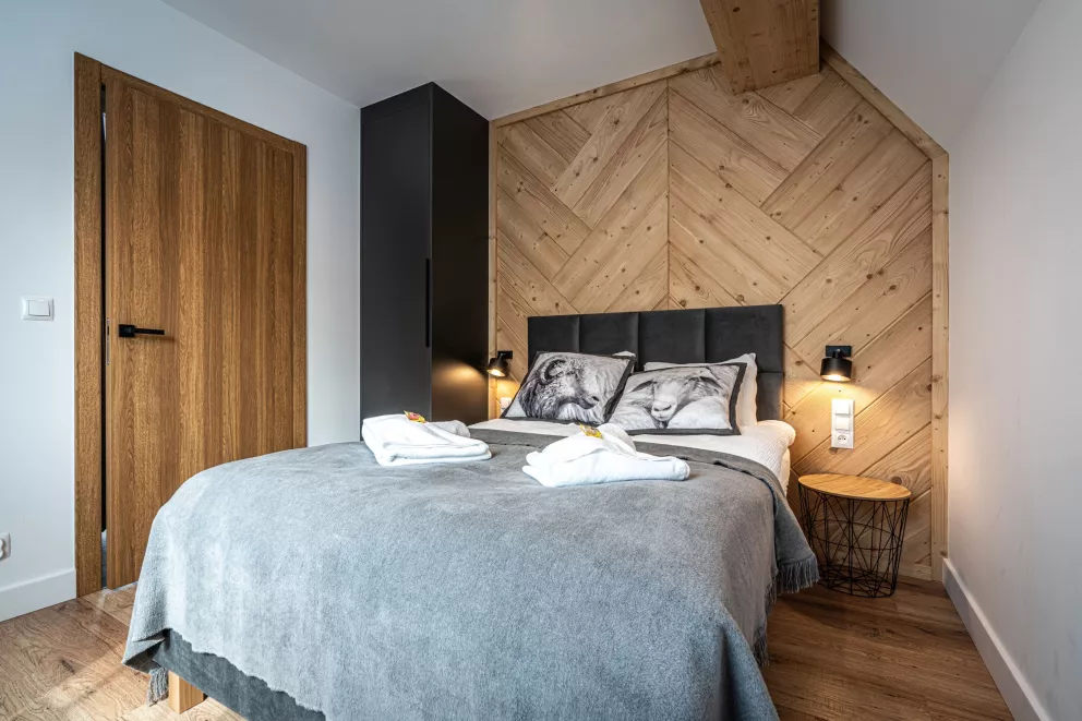 Apartament z dwoma sypialniami, salonem  oraz balkonem