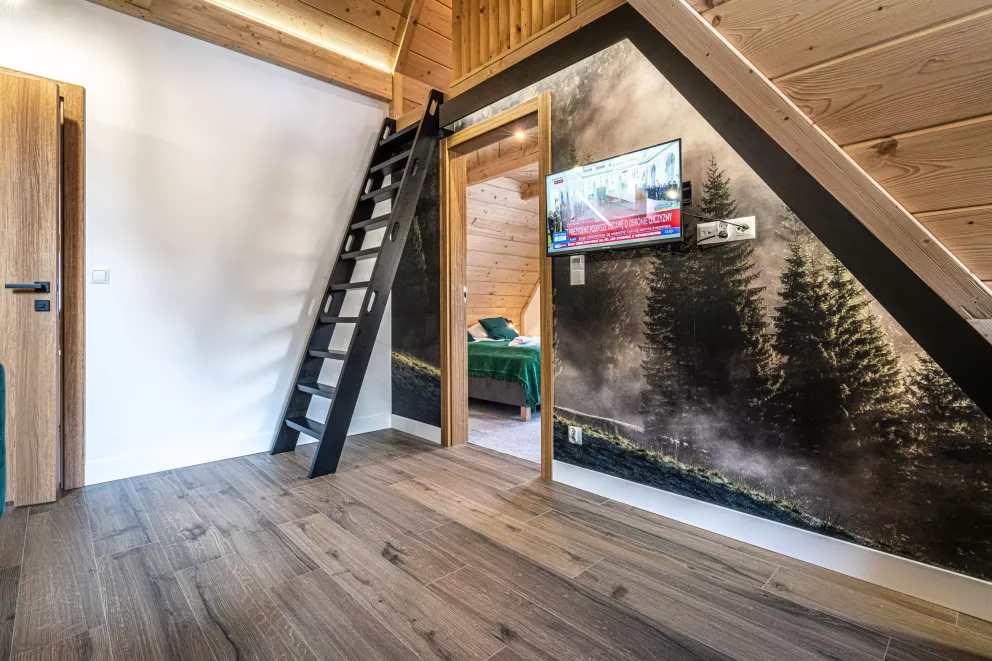 Apartament z antresolą, sypialnią oraz balkonem nr 12
