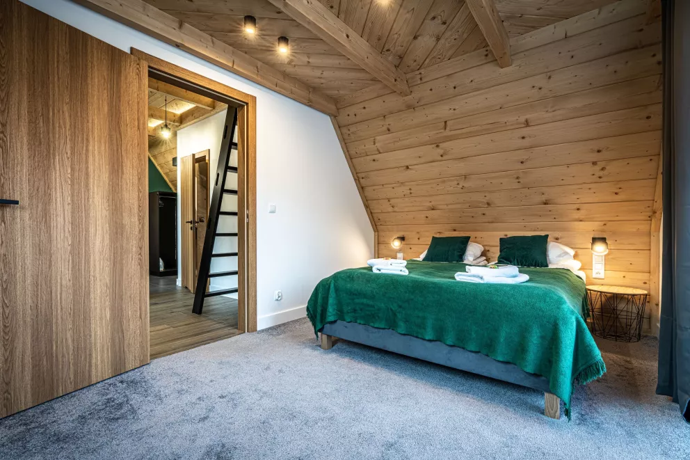 Apartament z antresolą, sypialnią oraz balkonem nr 12